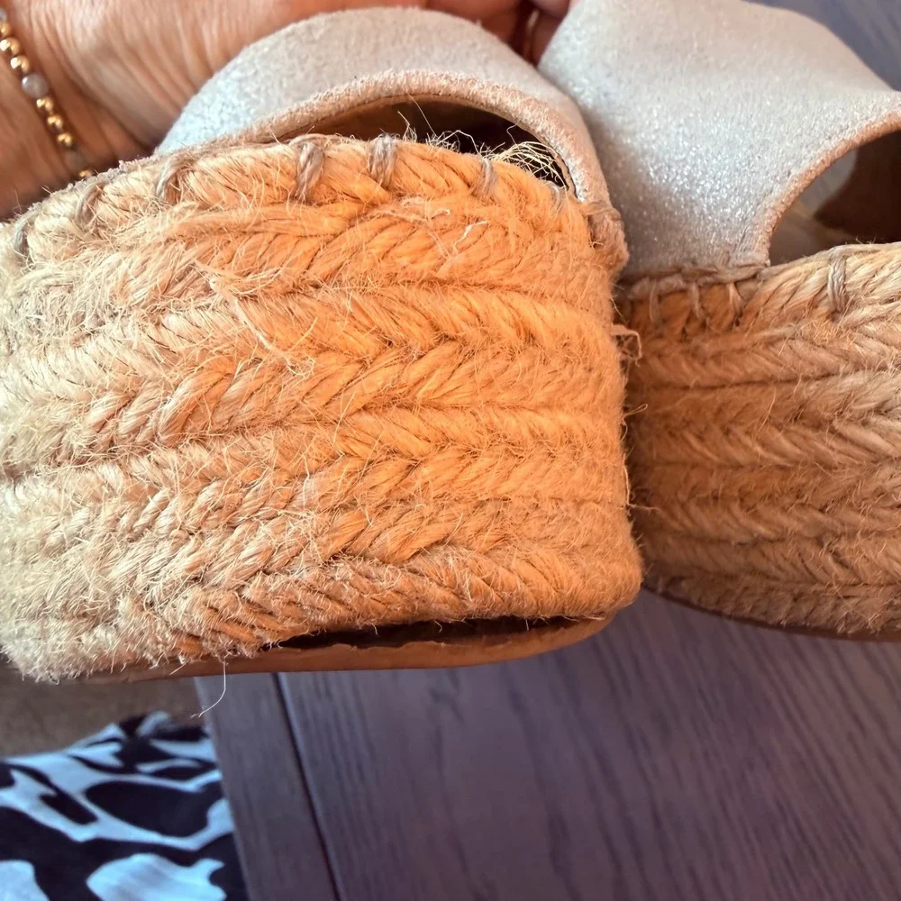 Marc Fisher LTD Alida Metallic Leather Espadrille Wedge Sandals‎ Silver 8M